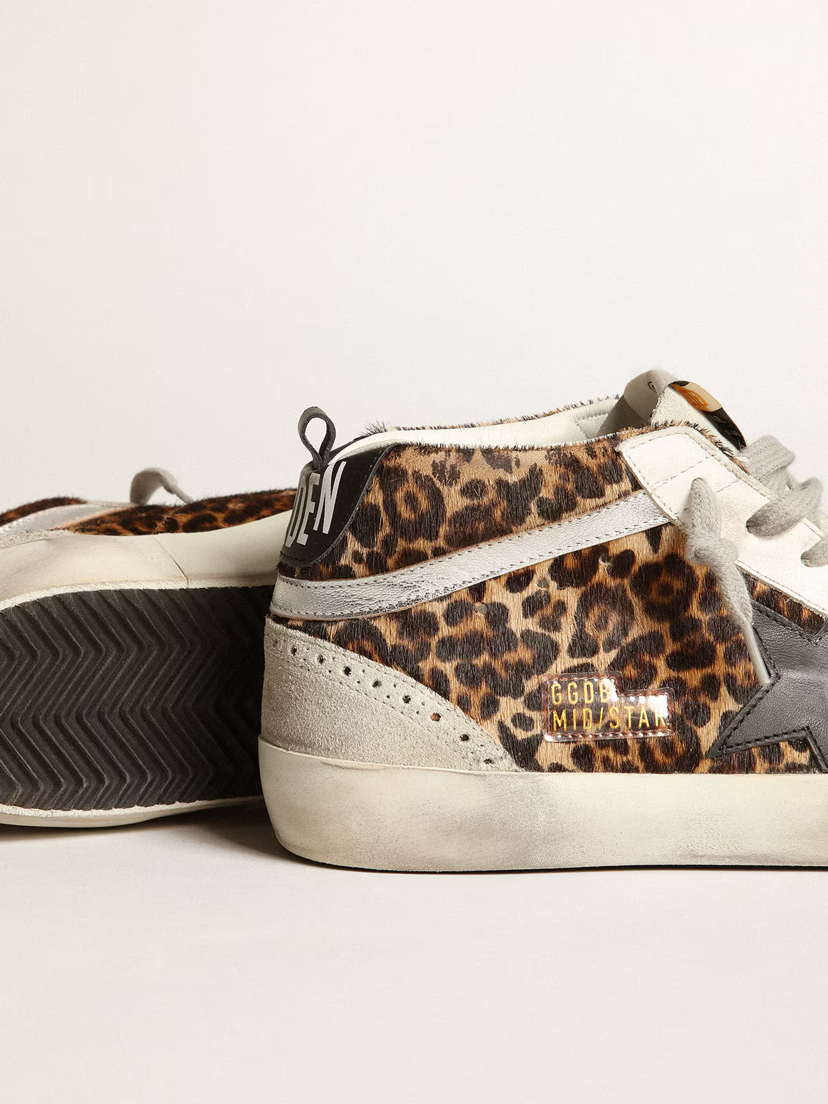 Golden Goose — Mid Star avec son Cuir Façon Poulain Léopard
